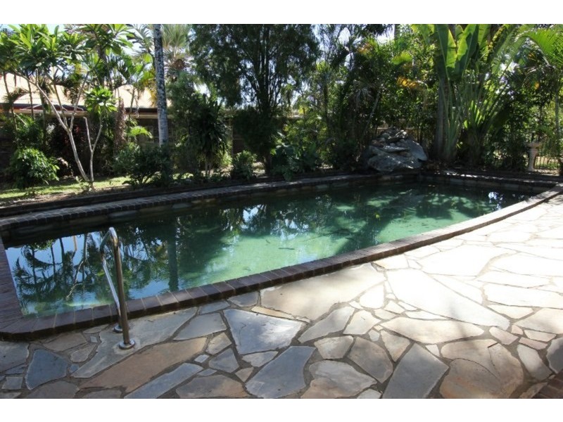 9 Woomala Street, Woree QLD 4868