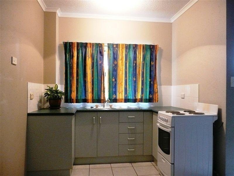 3/346 McCoombe Street, Mooroobool QLD 4870
