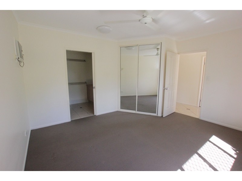 2 Greendale Close, Brinsmead QLD 4870