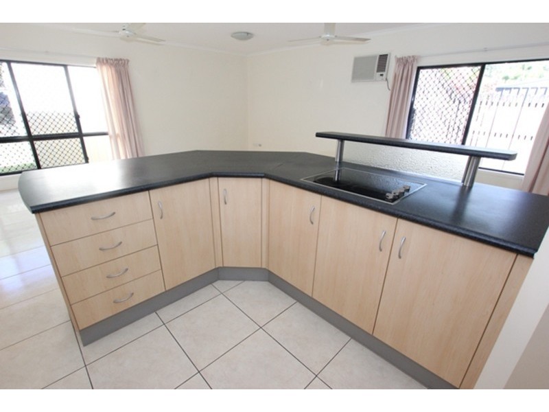 2 Greendale Close, Brinsmead QLD 4870