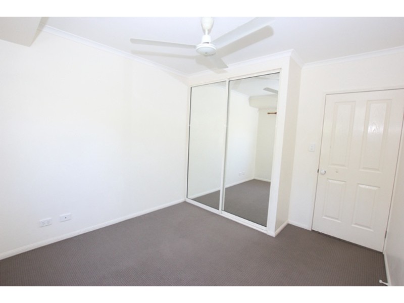 2 Greendale Close, Brinsmead QLD 4870