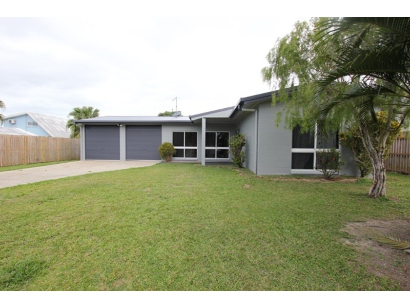 34 Frangipanni Street, White Rock QLD 4868