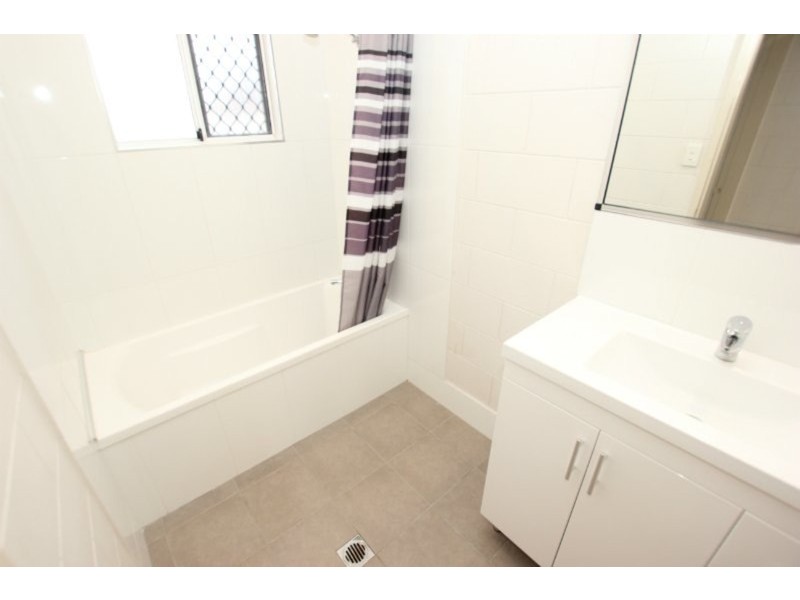 34 Frangipanni Street, White Rock QLD 4868
