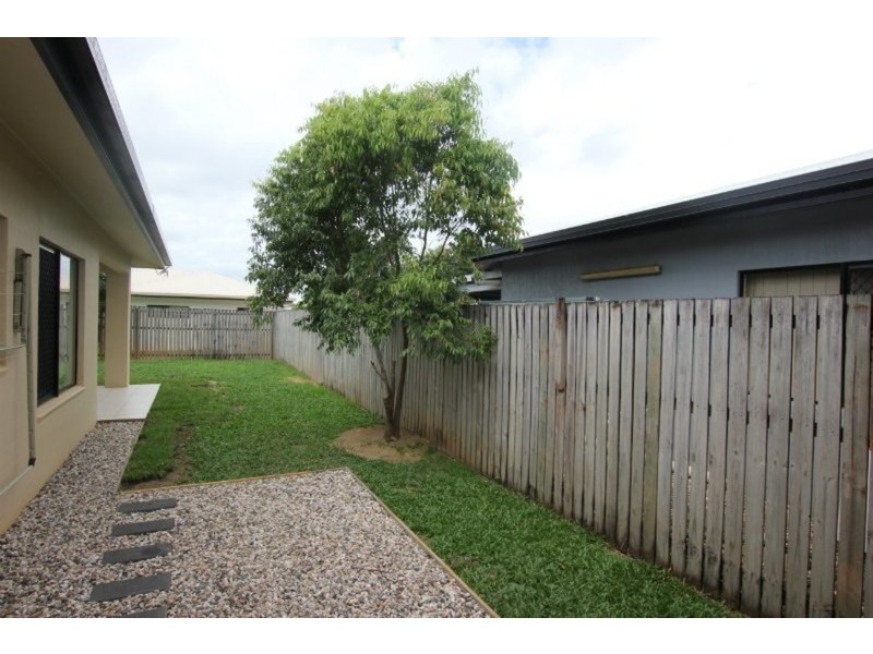 185 Timberlea Drive, Bentley Park QLD 4869