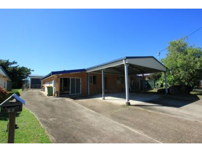 28 Angela Street, Woree QLD 4868