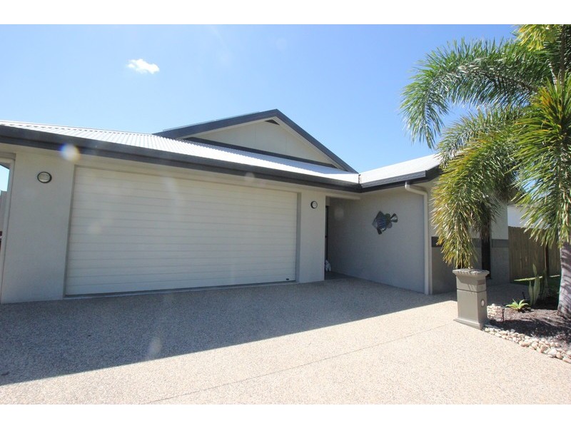 10 Redcap Bend, Trinity Park QLD 4879