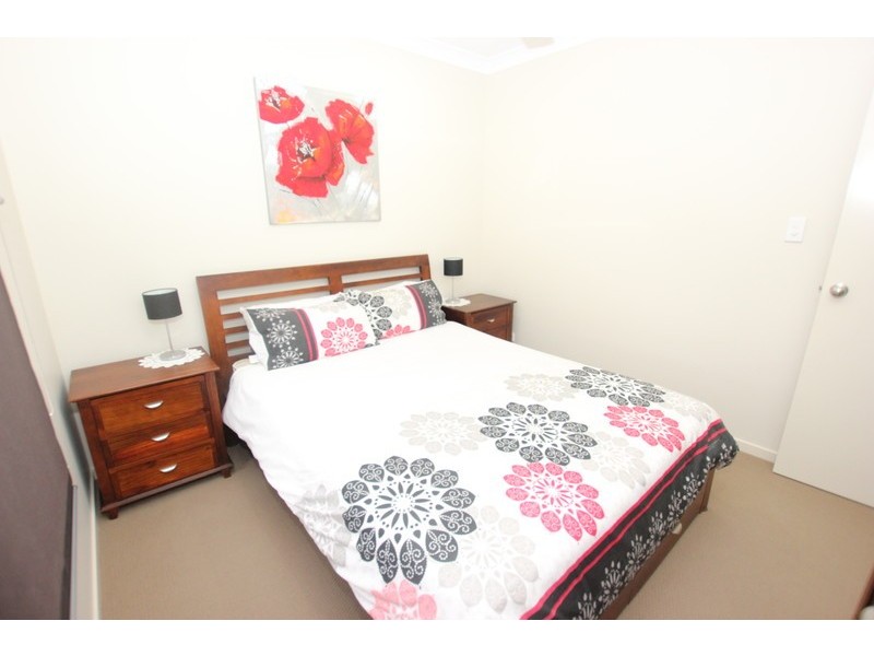 10 Redcap Bend, Trinity Park QLD 4879