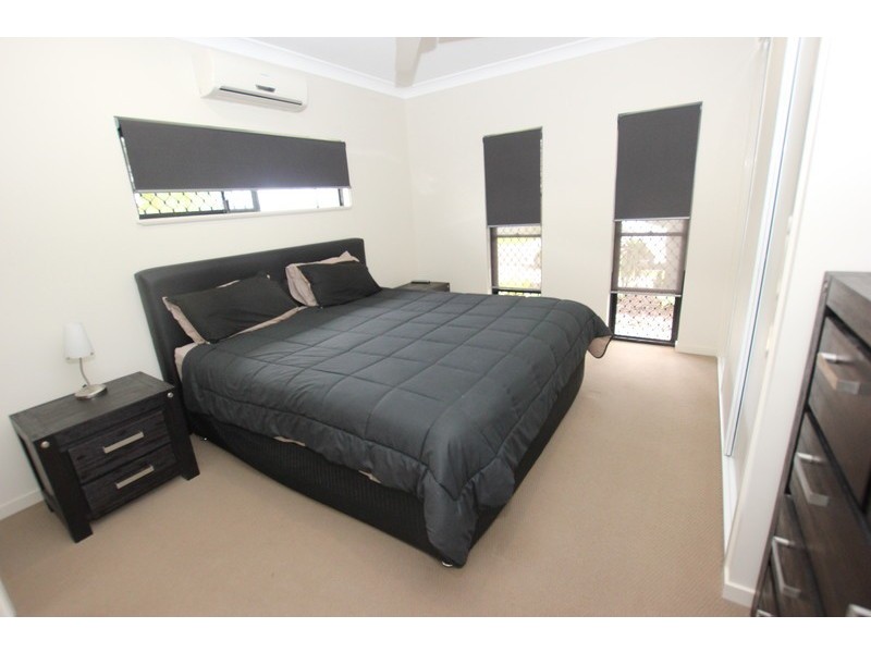 10 Redcap Bend, Trinity Park QLD 4879