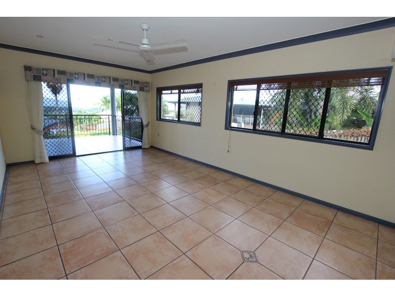 3 Senate Street, Bentley Park QLD 4869