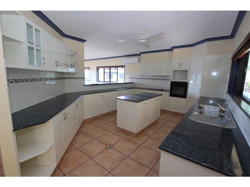 3 Senate Street, Bentley Park QLD 4869