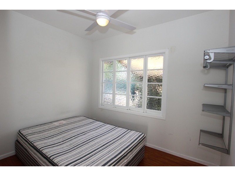 43 Machans Street, Machans Beach QLD 4878