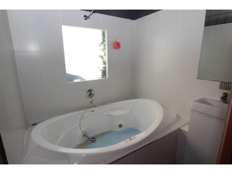 43 Machans Street, Machans Beach QLD 4878