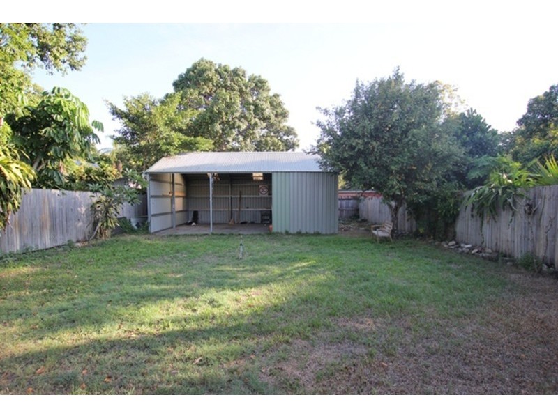 43 Machans Street, Machans Beach QLD 4878