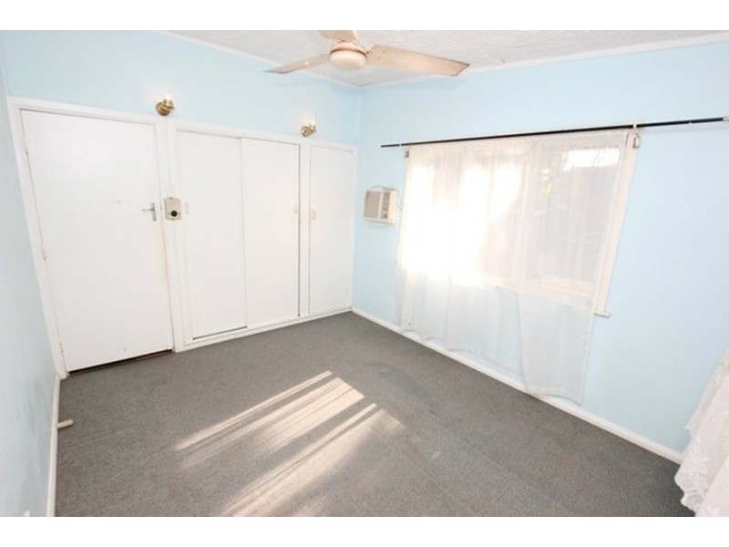 282 Aumuller Street, Westcourt QLD 4870