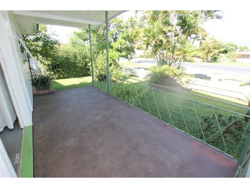 282 Aumuller Street, Westcourt QLD 4870