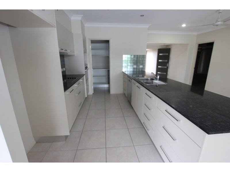 6 Barnacle Street, Trinity Beach QLD 4879