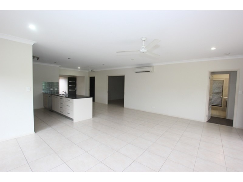 6 Barnacle Street, Trinity Beach QLD 4879