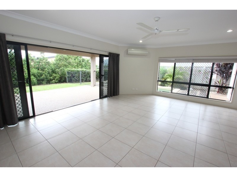 6 Barnacle Street, Trinity Beach QLD 4879