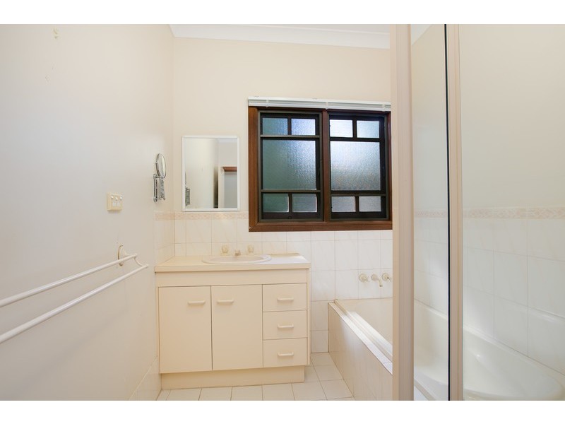 49 Benn Street, Brinsmead QLD 4870