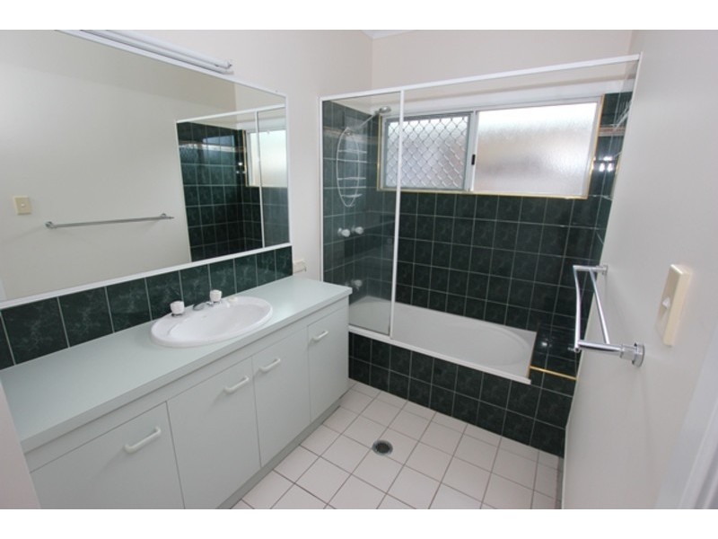 80 Callum Street, Mooroobool QLD 4870