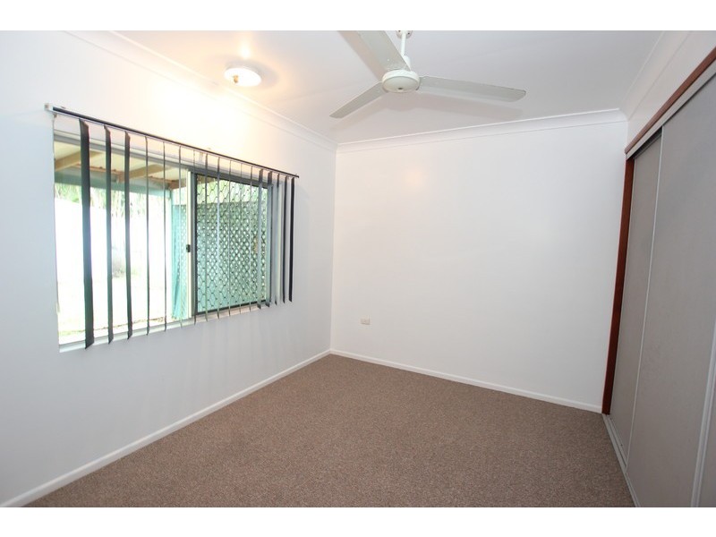 27 Ramsey Drive, Kanimbla QLD 4870