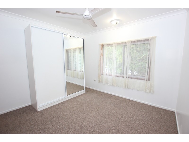 27 Ramsey Drive, Kanimbla QLD 4870