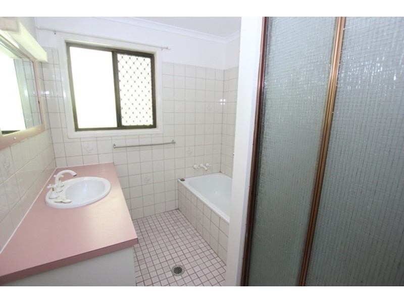 24 Arizona Crescent, White Rock QLD 4868