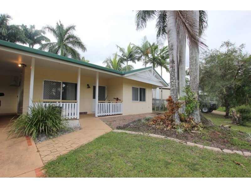 13 Somerset Drive, Bentley Park QLD 4869