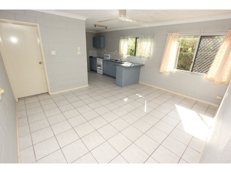 7/15 Curtin Street, Westcourt QLD 4870