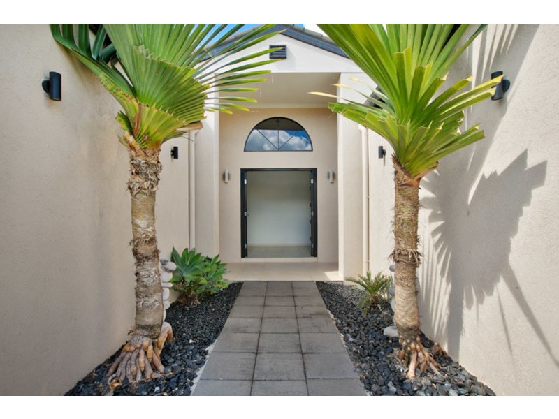 9 Smoko Close, Brinsmead QLD 4870