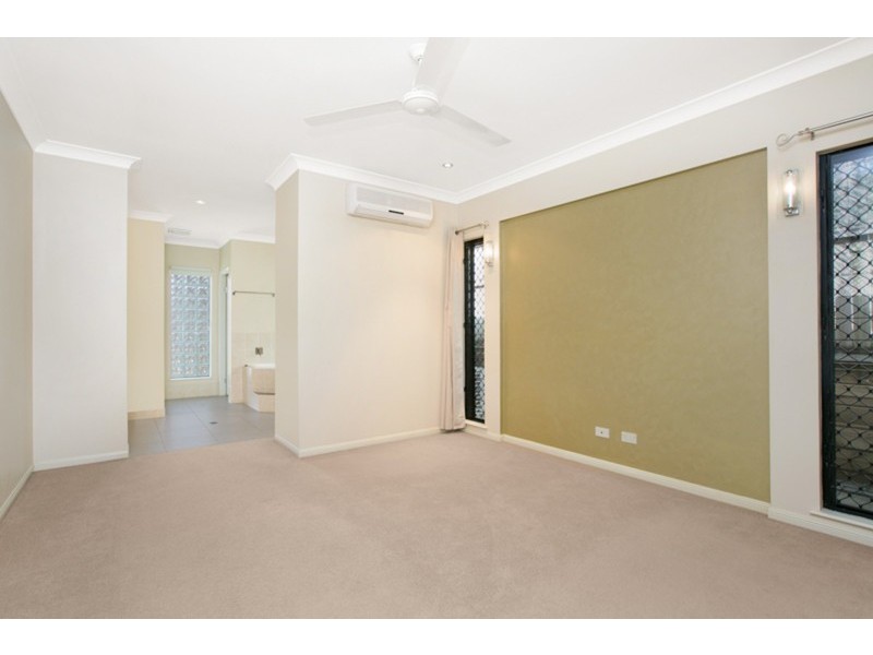 9 Smoko Close, Brinsmead QLD 4870