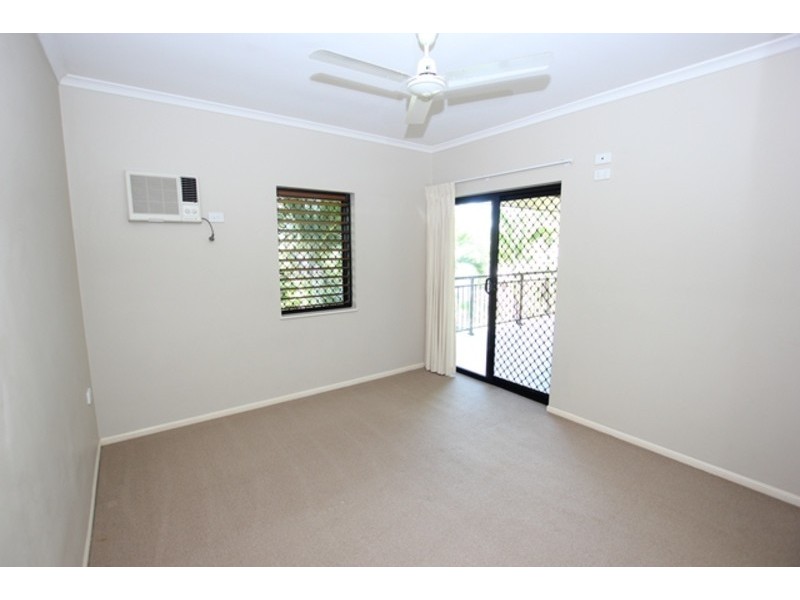6/8 Macilwraith Street, Manoora QLD 4870