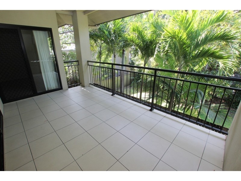 6/8 Macilwraith Street, Manoora QLD 4870