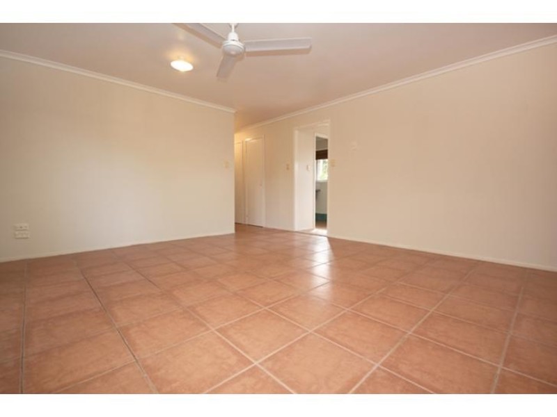 5 Marchant Street, Manoora QLD 4870