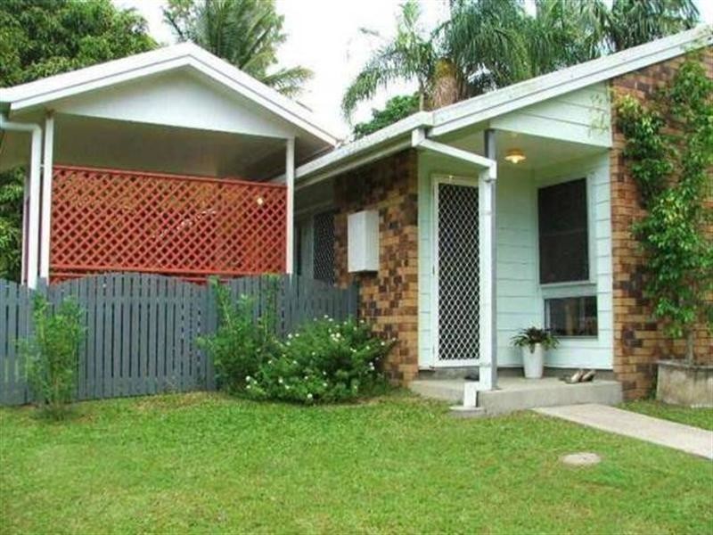 5 Marchant Street, Manoora QLD 4870