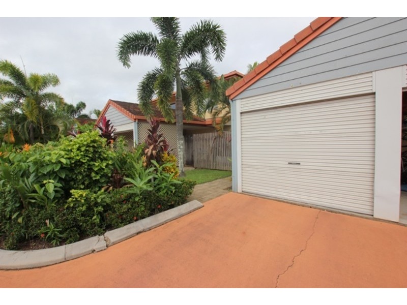 4/2-5 Marella Close, Whitfield QLD 4870