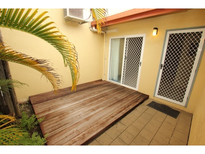 4/2-5 Marella Close, Whitfield QLD 4870