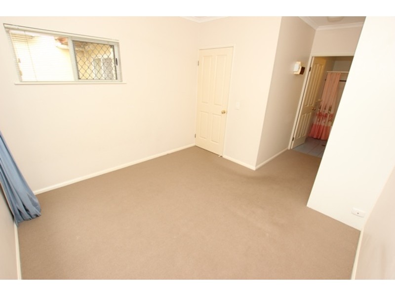 4/2-5 Marella Close, Whitfield QLD 4870