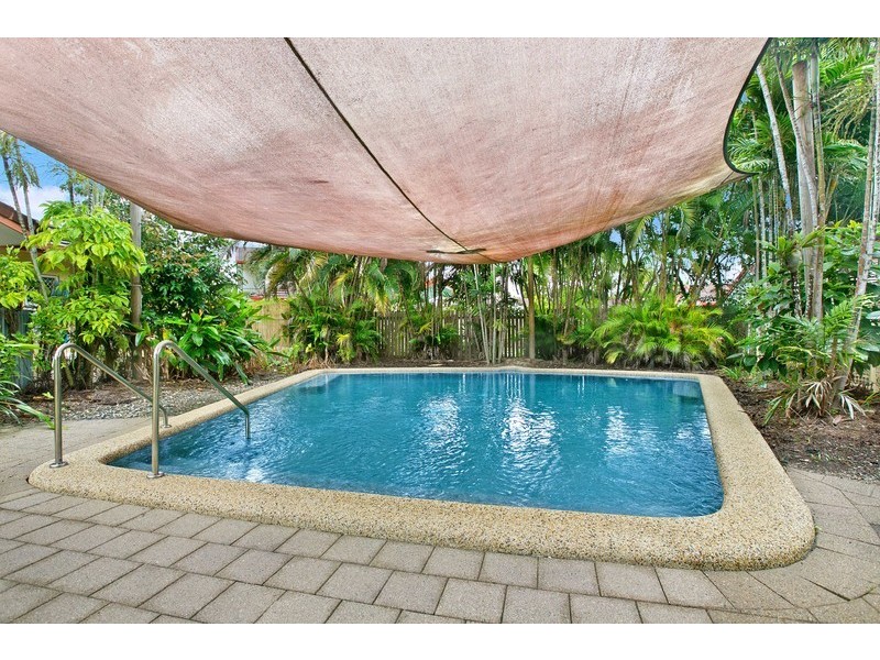 25/2-5 Marella Close, Manoora QLD 4870