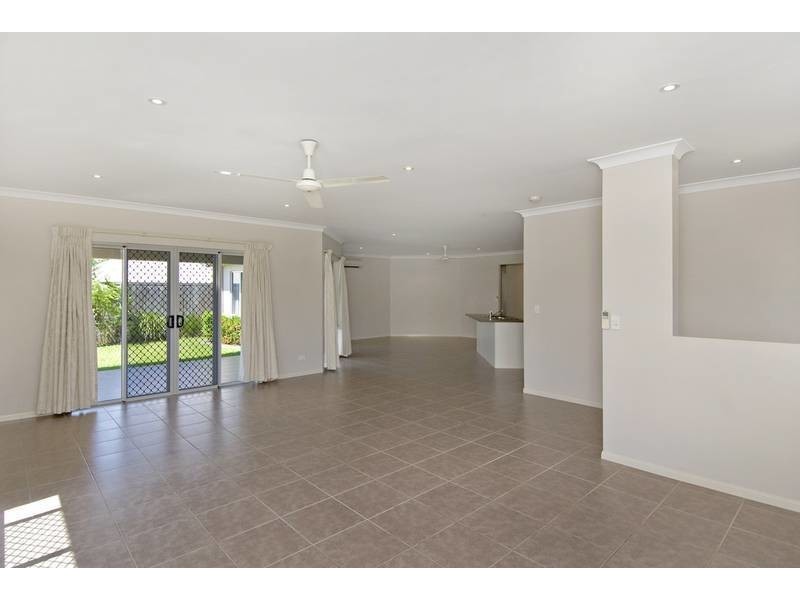 48 Oakblue Drive, Mount Sheridan QLD 4868