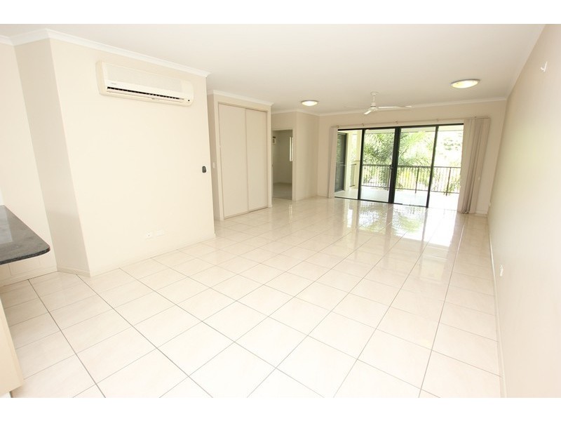 4/516 Varley Street, Yorkeys Knob QLD 4878