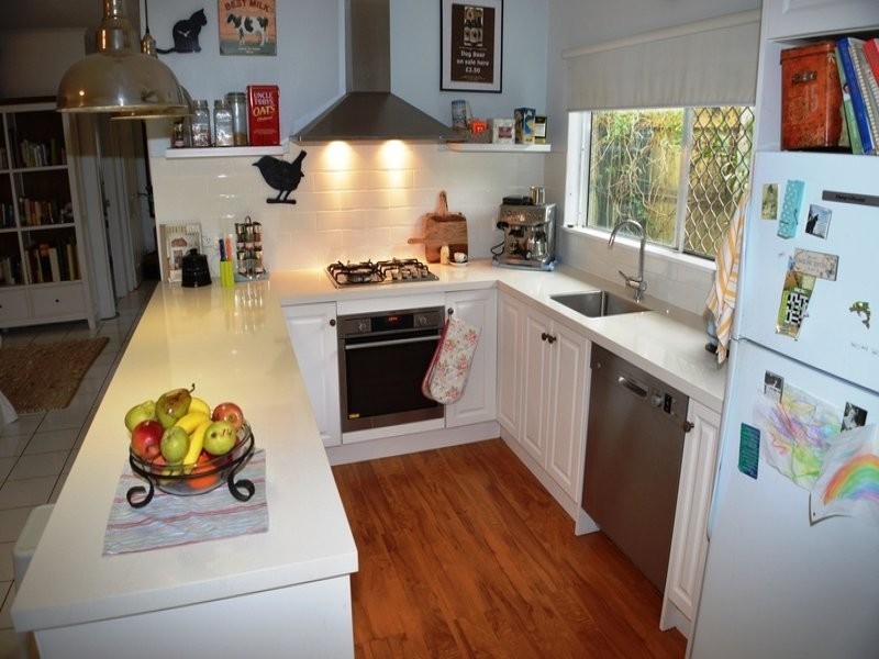 9 Rainy Mountain Place, Smithfield QLD 4878