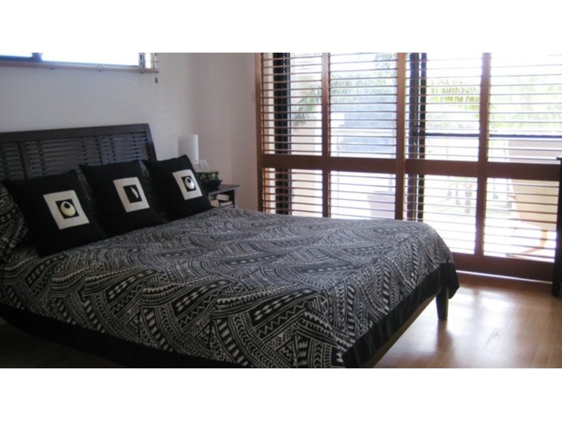 18/285-291 The Esplanade, Cairns QLD 4870