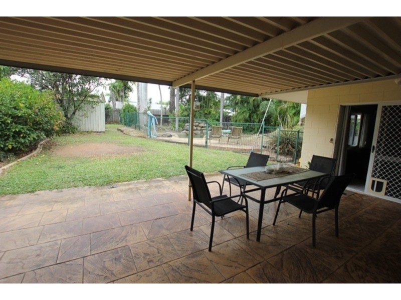 13 Somerset Drive, Bentley Park QLD 4869