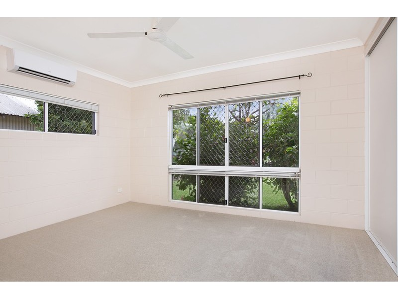 4 Sugar Glider Close, Kamerunga QLD 4870