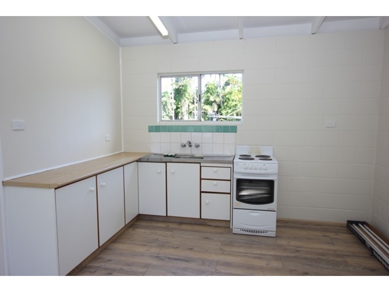 159 Russell Street, Edge Hill QLD 4870