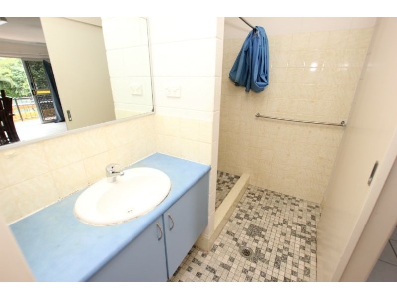 6/392 Severin Street, Parramatta Park QLD 4870