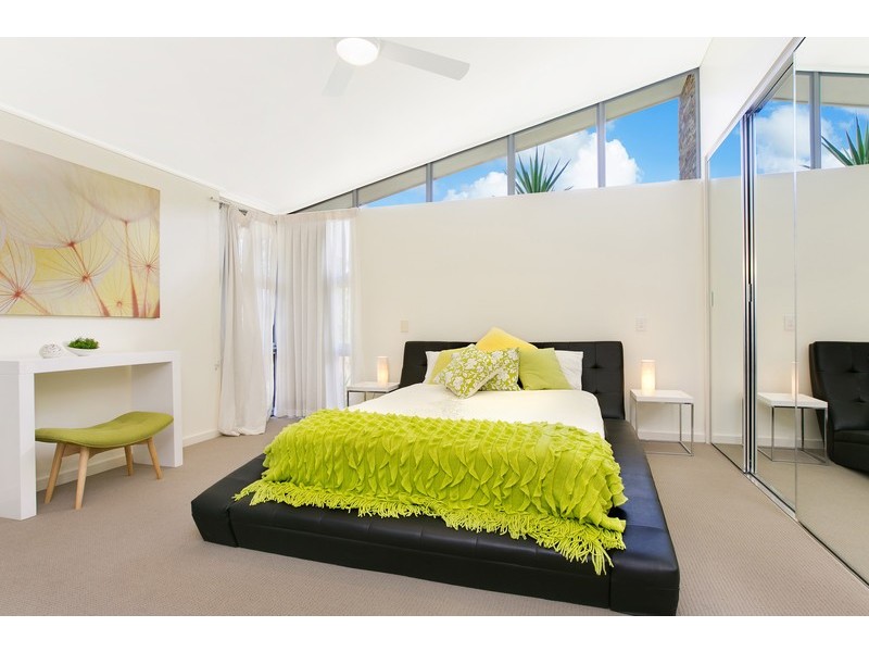 4 Rossmann Road, Smithfield QLD 4878