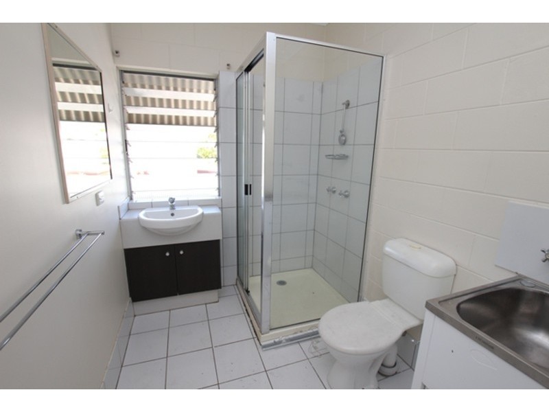 8/5 Maytown Close, Manoora QLD 4870