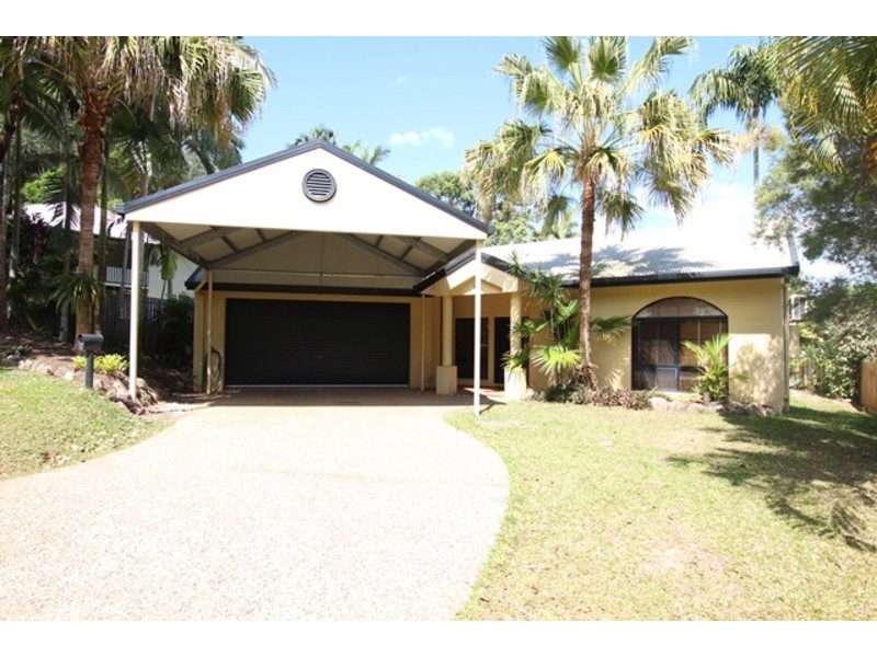 5 Thorpe Close, Bentley Park QLD 4869